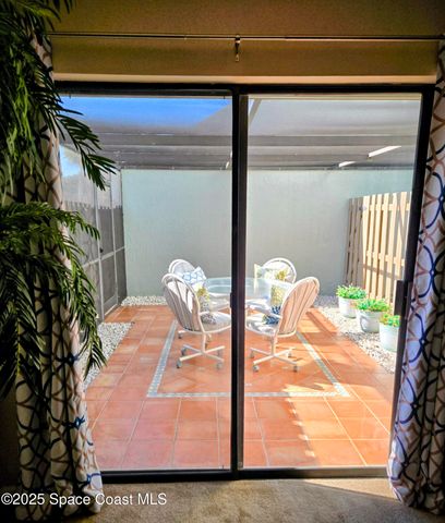 1123 Breezy Way 8c, Sebastian, FL 32958