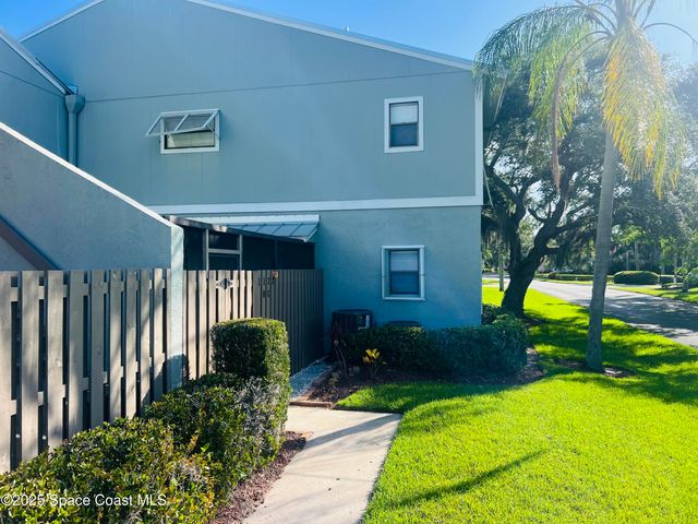 1123 Breezy Way 8c, Sebastian, FL 32958