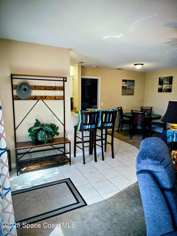 1123 Breezy Way 8c, Sebastian, FL 32958