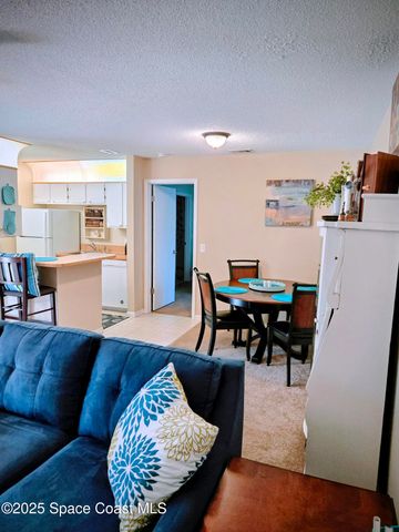 1123 Breezy Way 8c, Sebastian, FL 32958