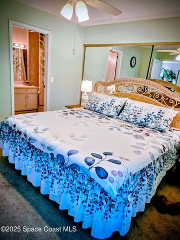 1123 Breezy Way 8c, Sebastian, FL 32958