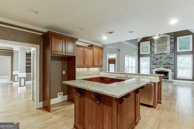 940 Chateau Forest Road, Hoschton, GA 30548