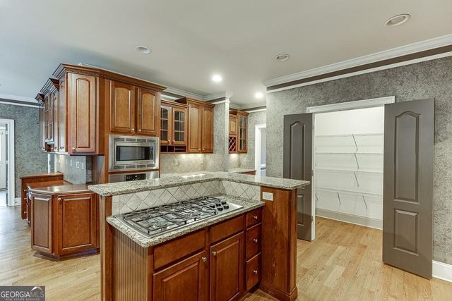 940 Chateau Forest Road, Hoschton, GA 30548