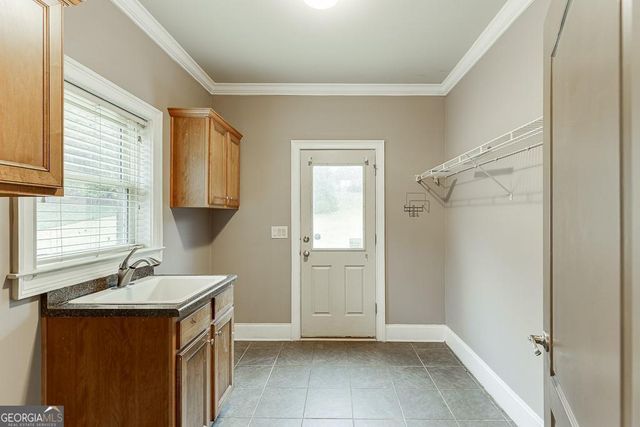 940 Chateau Forest Road, Hoschton, GA 30548