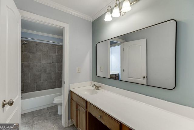 940 Chateau Forest Road, Hoschton, GA 30548