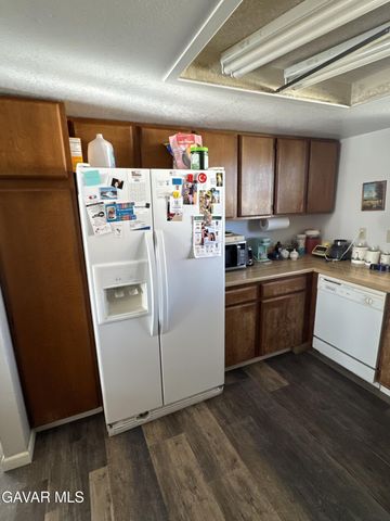 21400 Jupiter Place 1054-A, California City, CA 93505