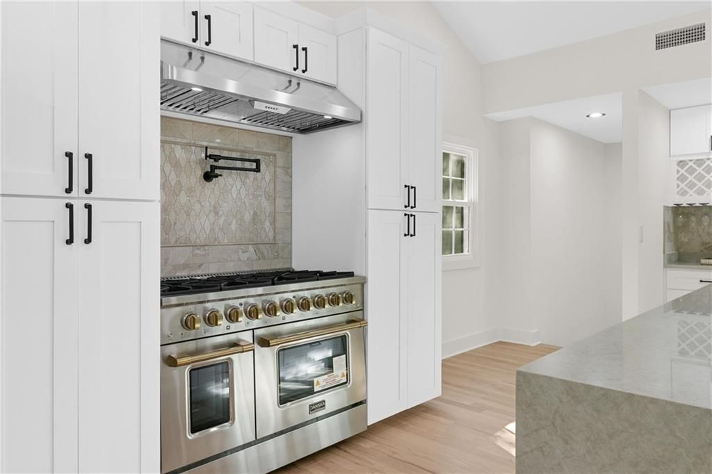 Image 13 of property listing at 3154 Briarcliff Way, Atlanta, GA 30345
