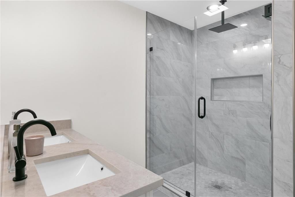 Image 22 of property listing at 3154 Briarcliff Way, Atlanta, GA 30345