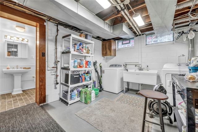 6207 Gilbert Avenue, Parma, OH 44129