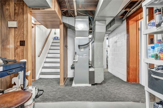 6207 Gilbert Avenue, Parma, OH 44129