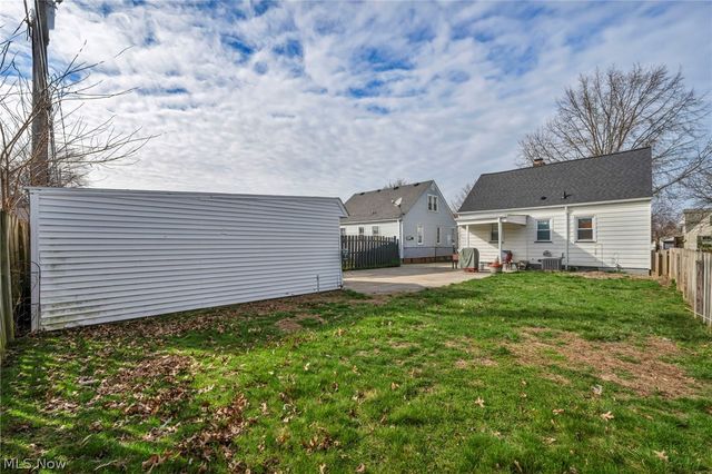 6207 Gilbert Avenue, Parma, OH 44129