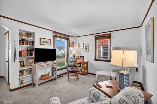 6207 Gilbert Avenue, Parma, OH 44129