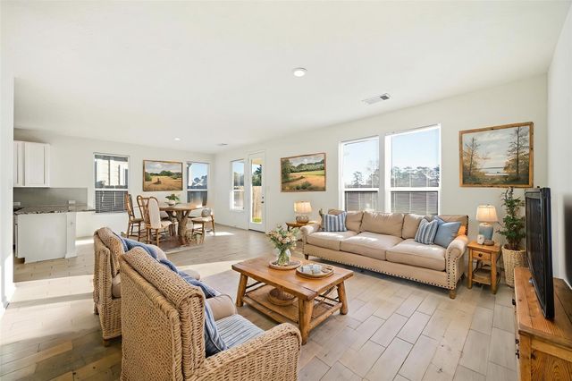 17210 Rock Willow Lane, Tomball, TX 77377