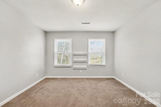 1112 Thoroughbred Place NW, Concord, NC 28027