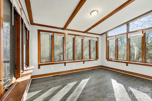 1112 Thoroughbred Place NW, Concord, NC 28027