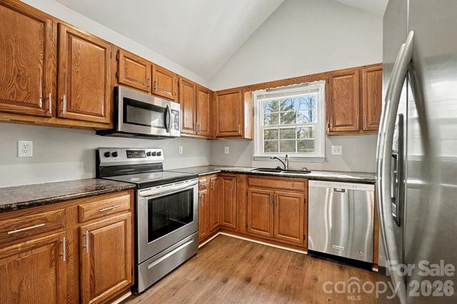 1112 Thoroughbred Place NW, Concord, NC 28027