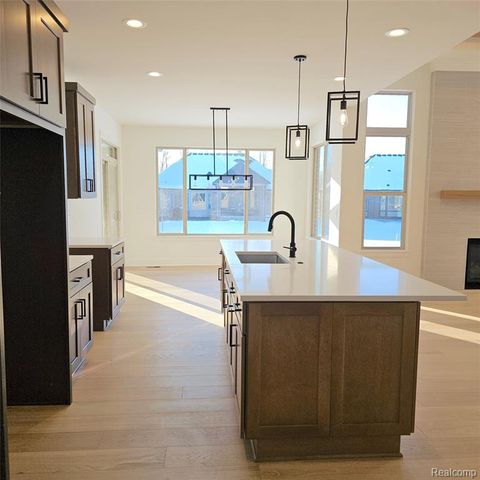 50797 Mistwood Drive, Macomb, MI 48042