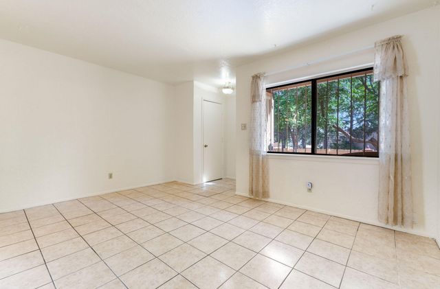 1325 La Poblana Road NW, Albuquerque, NM 87107