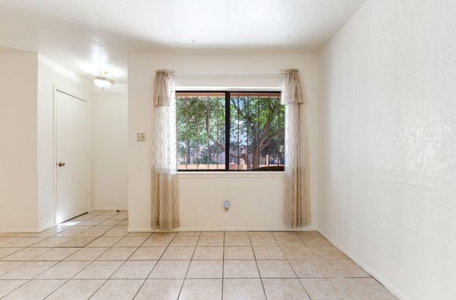 1325 La Poblana Road NW, Albuquerque, NM 87107