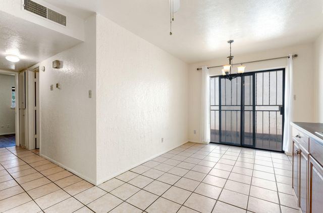 1325 La Poblana Road NW, Albuquerque, NM 87107
