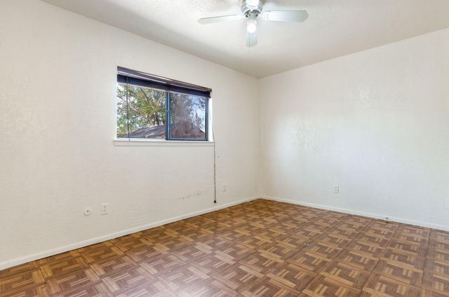 1325 La Poblana Road NW, Albuquerque, NM 87107