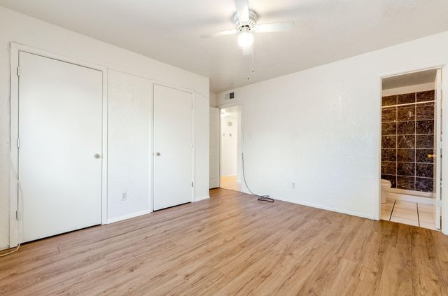 1325 La Poblana Road NW, Albuquerque, NM 87107