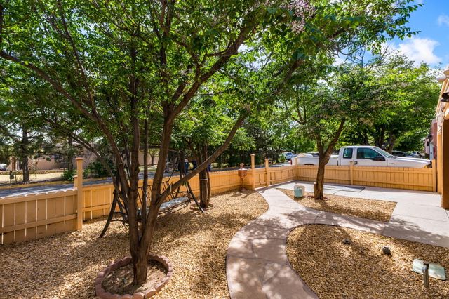 1325 La Poblana Road NW, Albuquerque, NM 87107