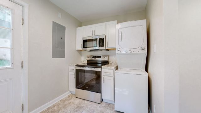 968 Swift Dr, Clarksville, TN 37040