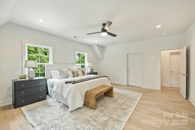 205 Coxe Avenue, Charlotte, NC 28208