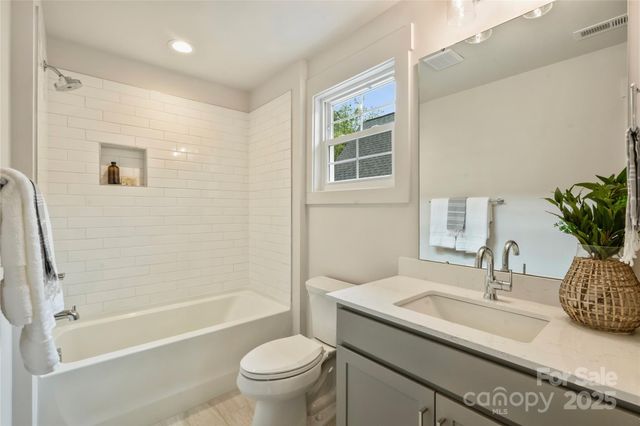 205 Coxe Avenue, Charlotte, NC 28208