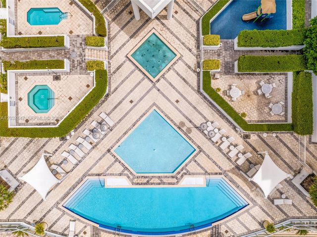 3131 NE 188th St 2-506, Aventura, FL 33180