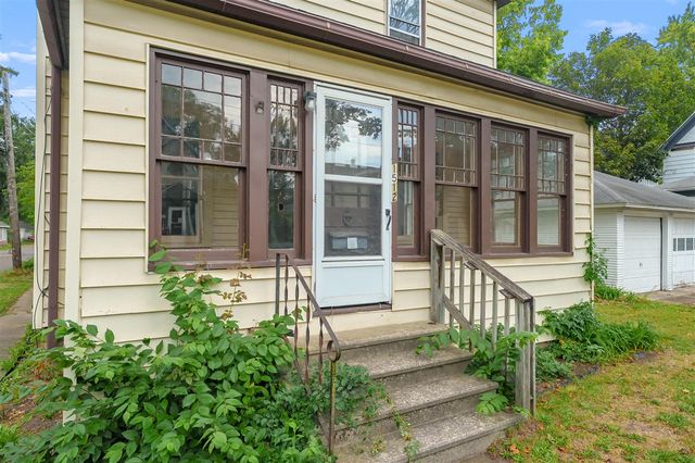 1512 Race Street, Kalamazoo, MI 49001