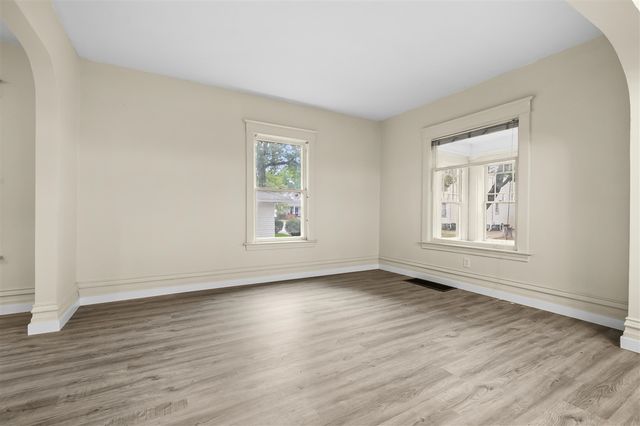 1512 Race Street, Kalamazoo, MI 49001