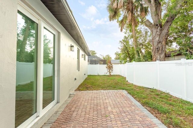 3215 W AILEEN STREET, Tampa, FL 33607