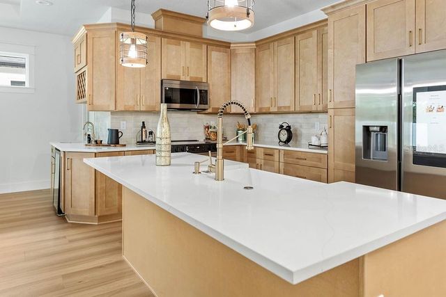 3215 W AILEEN STREET, Tampa, FL 33607