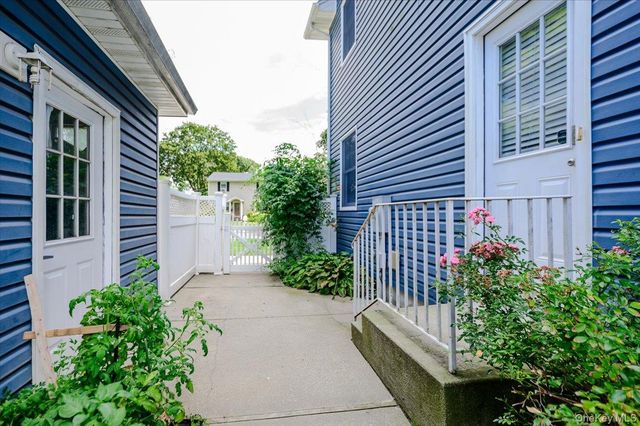 24 William Avenue, Islip, NY 11751