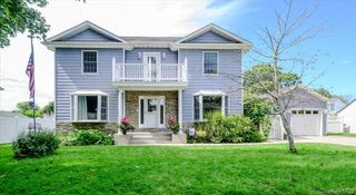 24 William Avenue, Islip, NY 11751