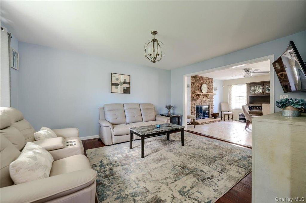 24 William Avenue, Islip, NY 11751 — photo 5