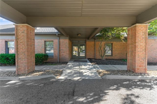 925 Trailwood Drive, Boardman, OH 44512