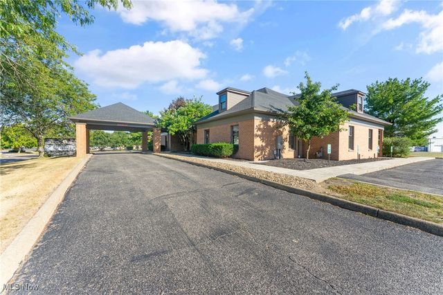 925 Trailwood Drive, Boardman, OH 44512