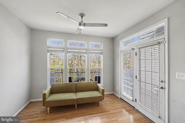 307 MONROE POINT DR, Colonial Beach, VA 22443