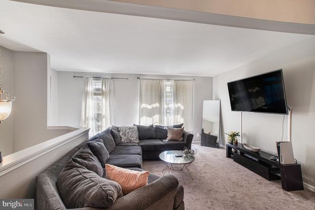 307 MONROE POINT DR, Colonial Beach, VA 22443