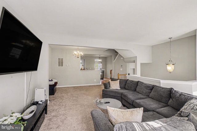 307 MONROE POINT DR, Colonial Beach, VA 22443