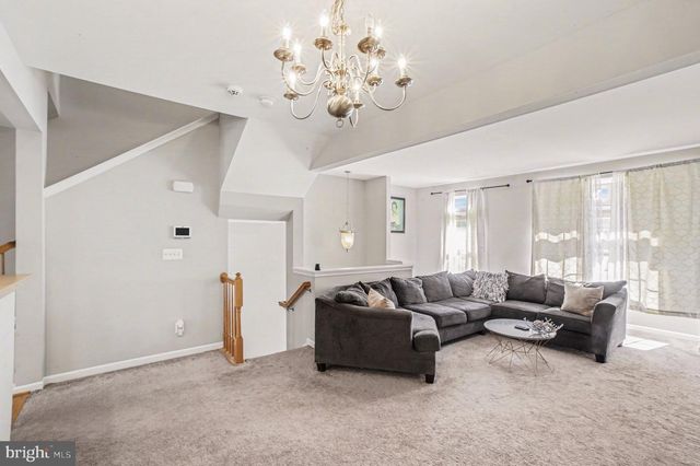 307 MONROE POINT DR, Colonial Beach, VA 22443