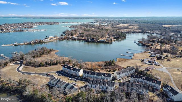 307 MONROE POINT DR, Colonial Beach, VA 22443