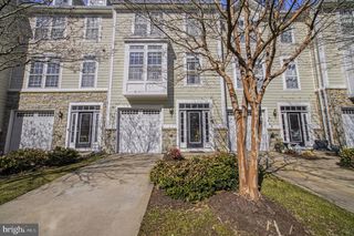 307 MONROE POINT DR, Colonial Beach, VA 22443
