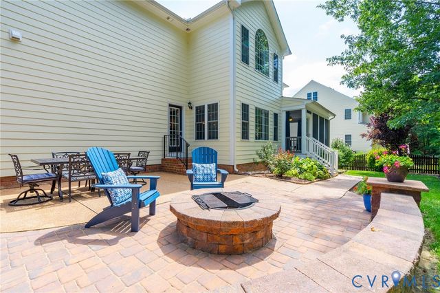 2013 Grey Oaks Park Ln, Glen Allen, VA 23059