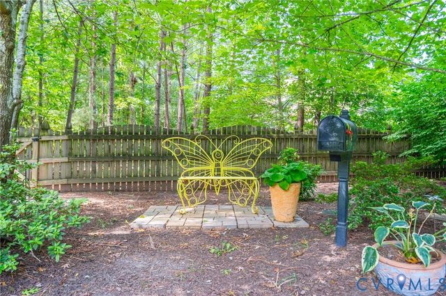 2013 Grey Oaks Park Ln, Glen Allen, VA 23059
