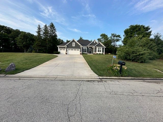 2921 Seven Oaks Court, Kansasville, WI 53139