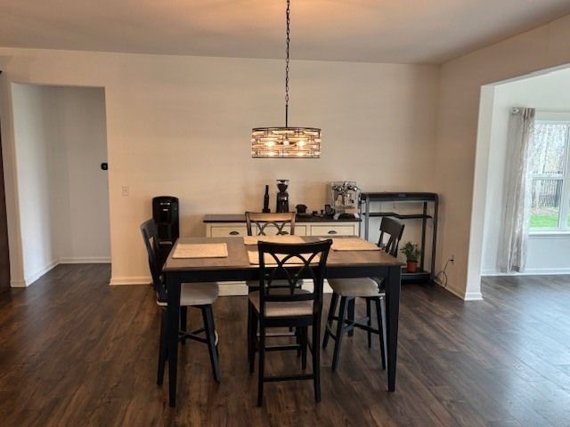 2921 Seven Oaks Court, Kansasville, WI 53139